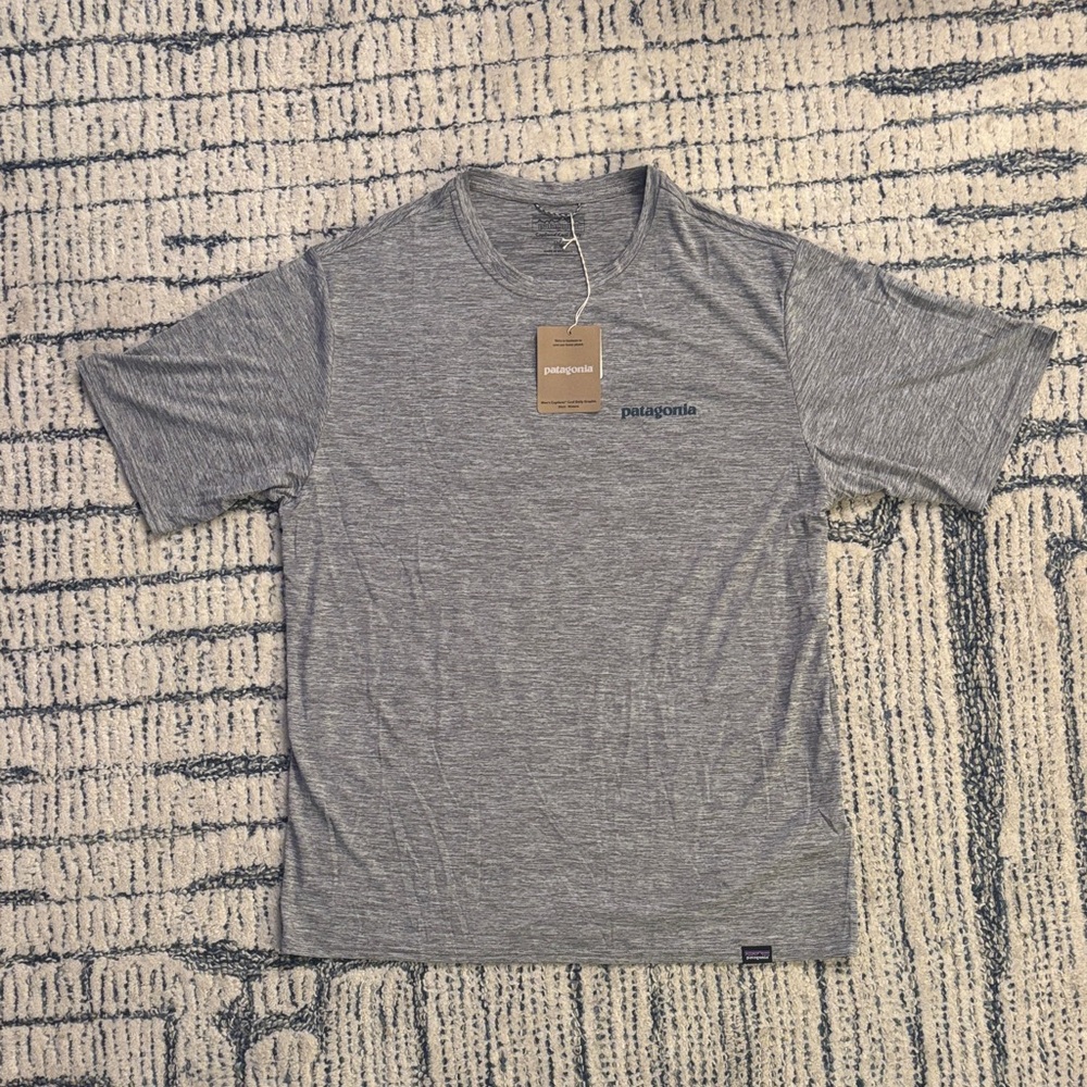 Patagonia Light Gray Men's Short Sleeve Tee